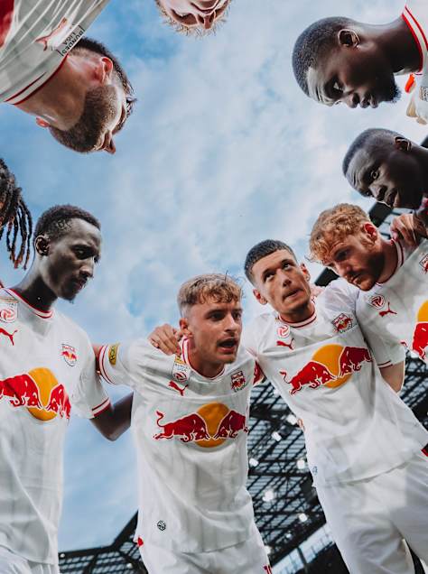 FC Red Bull Salzburg form a team huddle prior to their match FC against TSV Hartberg at the Red Bull Arena in August 2026.