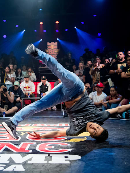 Red bull BC one танцоры