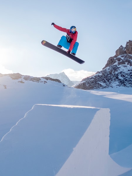 En 2017, Pierre Vaultier devient champion du monde de snowboard cross.