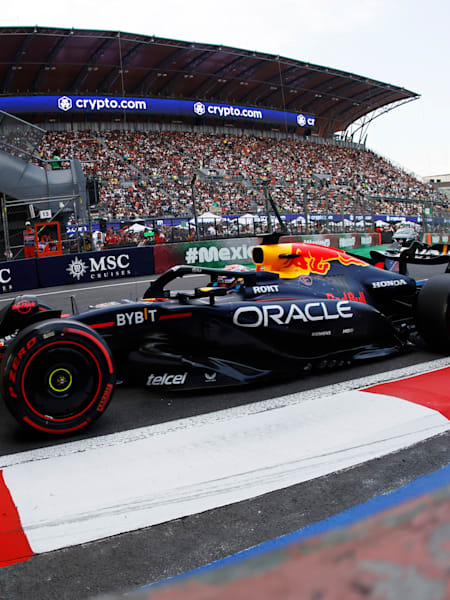 Max Verstappen roule au volant de sa monoplace Oracle Red Bull Racing lors du Grand Prix du Mexique de Formule 1.