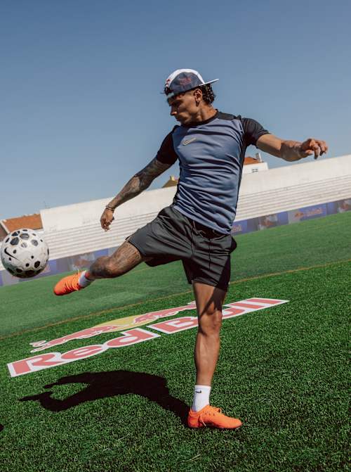 Benfica midfielder Richard Ríos showcases his skills with the ball for a shoot in Colombia. 