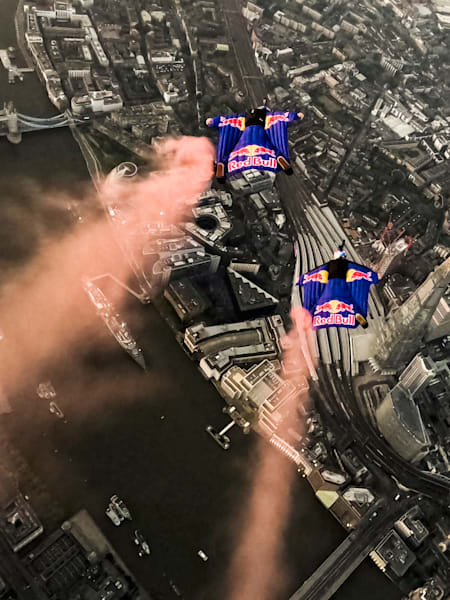 "Wings Through Tower Bridge" in London by Marco Waltenspiel und Marco Fürst