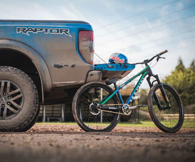 Bike Check: Matt Jones' bike from Design and Conquer