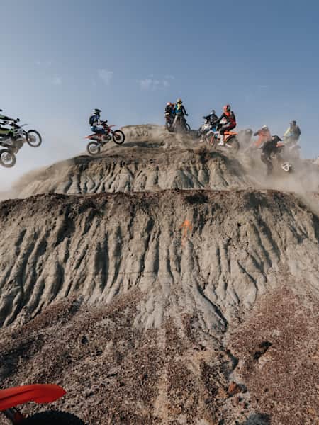 Motocross vs. Enduro Similarities and differences