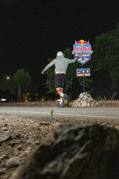 Ultramaratonac Arda Saatçi slavi dostizanje granice od 500 km
