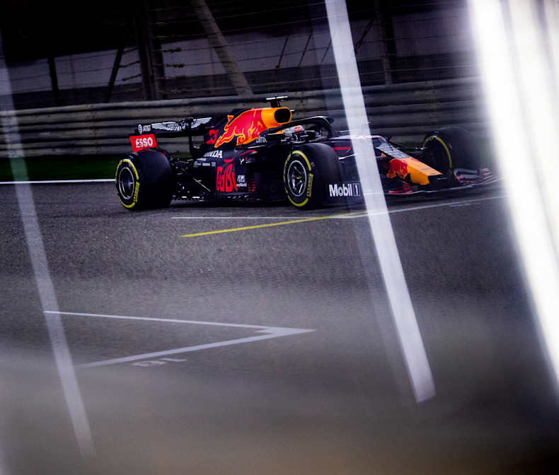 Sergio Perez To Drive For Red Bull Racing In 21