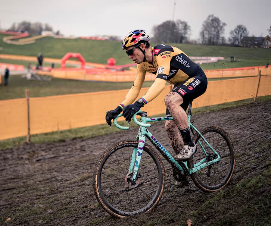 Red bull cycling hotsell