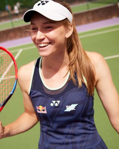 La joueuse de tennis kazakhe Elena Rybakina se prépare pour l’Open d’Australie, premier Grand Chelem de la saison.