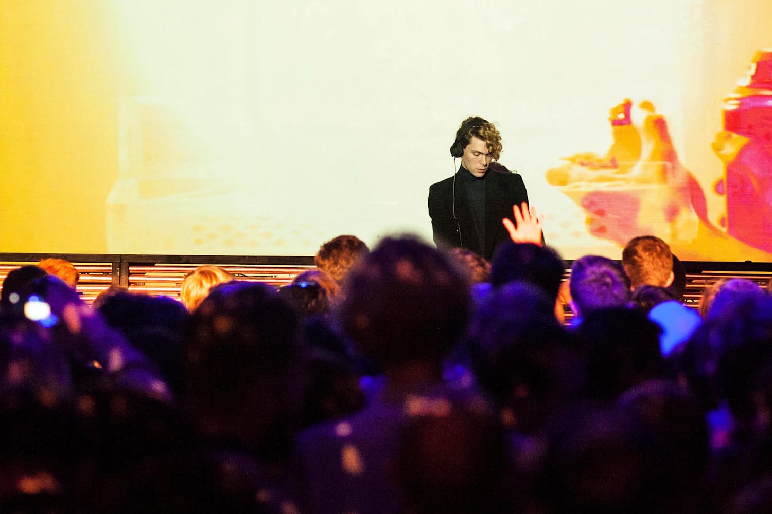 SOPHIE: A Beginner&rsquo;s Guide to a Hyperpop Mystery