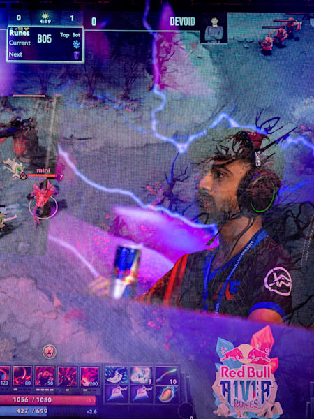 Sahil 'Micro' Viradia at Red Bull R1v1r Runes