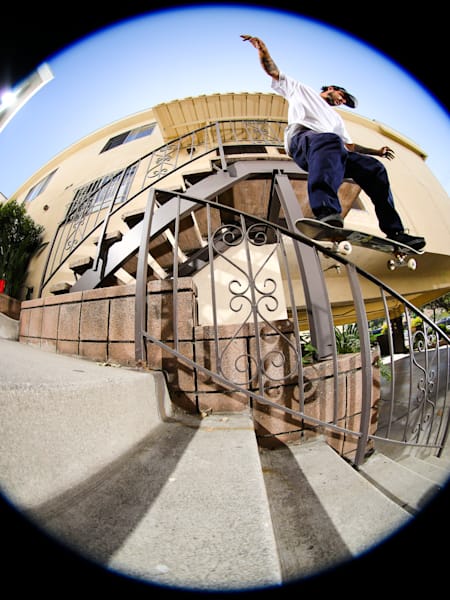 TJ Rogers mid 5-0 gap to rail