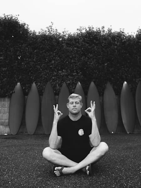 Mick fanning stab in the dark top