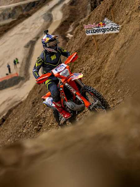 Rajd Polski FIA 2025: Taddy Błażusiak i pokaz SuperEnduro