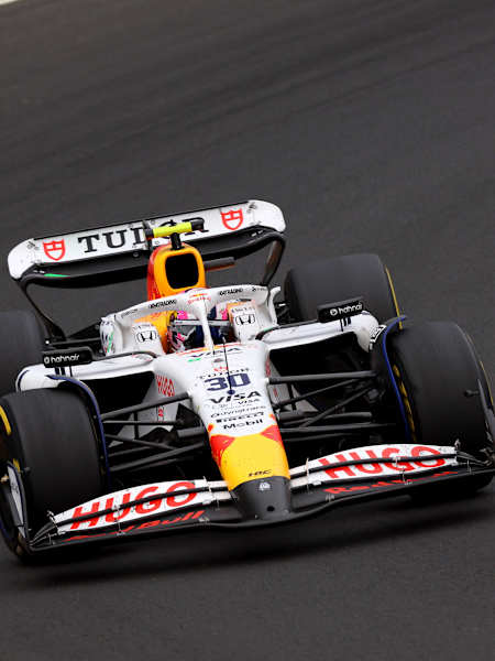 Le pilote néo-zélandais Liam Lawson roule au volant de la VCARB 02 du team Visa Cash App Racing Bulls lors du Grand Prix de Hongrie de Formule 1 2025 sur le circuit du Hungaroring.