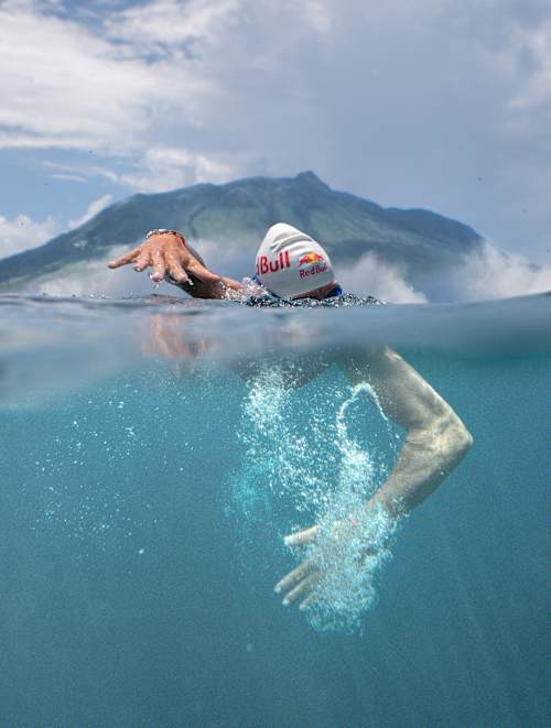 Resilience starring triathlete Els Visser