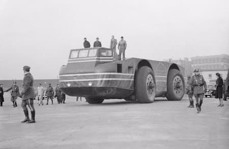 Antarctic snow cruiser