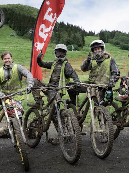 Mountain biking rain 2025