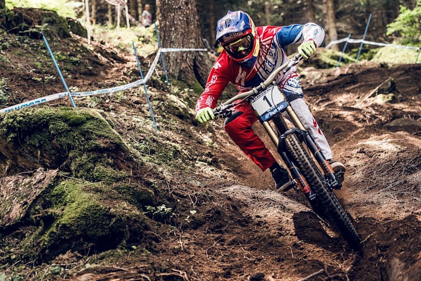 uci downhill points system