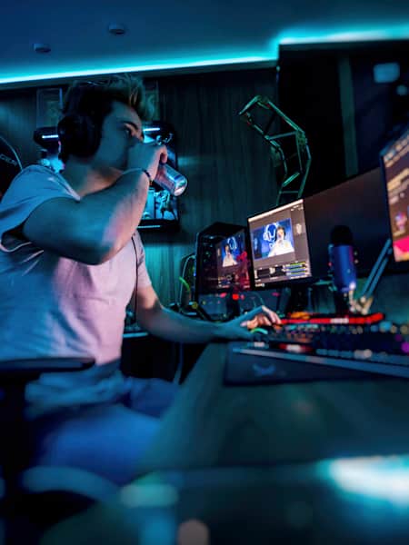 What Is Game Streaming and How Do You Do It?