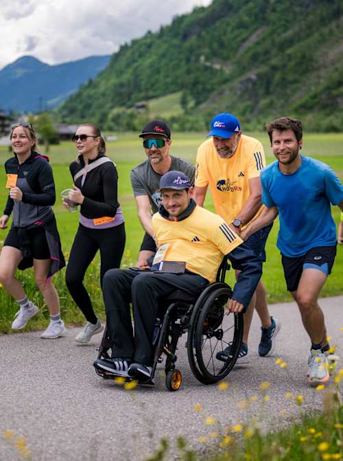 Heinz und Hannes Kinigadner beim Wings for Life World Run App Run in Uderns
