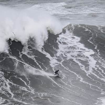 TUDOR NAZARÉ TOW SURFING CHALLENGE PRESENTED BY HURLEY