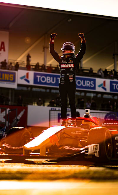 In 2024, Tomoki Nojiri celebrates victory at Suzuka Circuit.