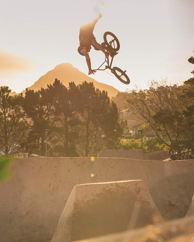 BMXパーツ最高の遺産、KASHIMAXのMXサドル｜自転車連載Vol.12 SCREAMIN