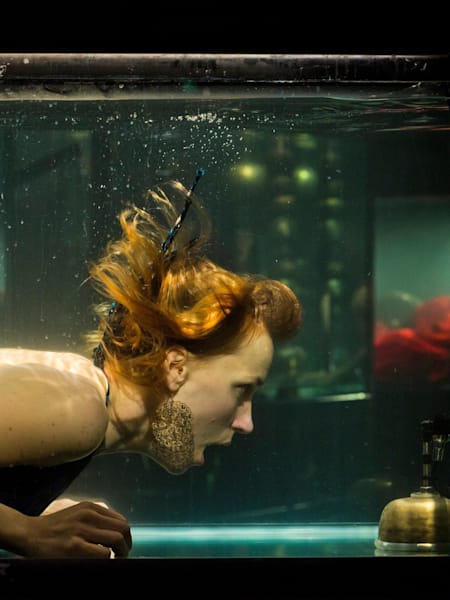 Nanna Bech performing Aquasonic