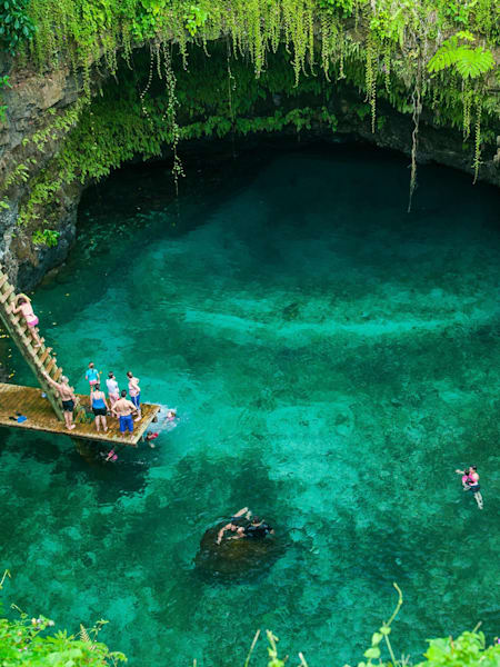 Wild swimming pool, Sua ocean trench in Upolu, Samoa, South Pacific, Pacific
