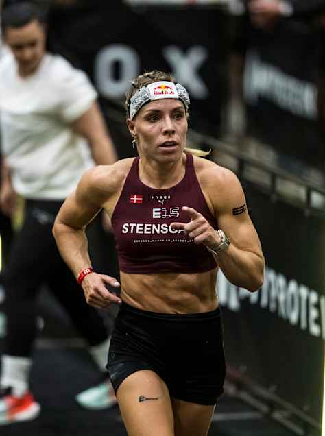 Ida Mathilde Steensgaard pushes through the Women’s Elite 15 at Hyrox World Championship 2025 in Chicago