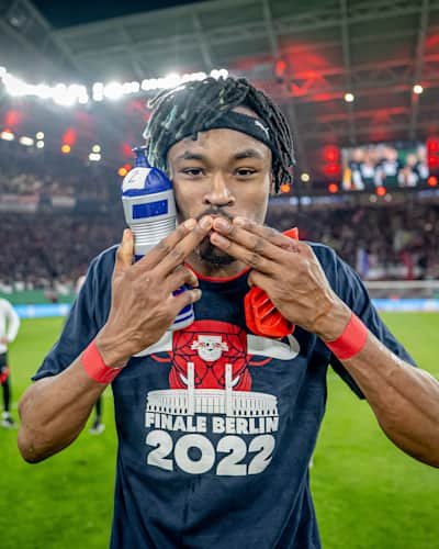 An image of RB Leipzig footballer Mohamed Simakan.