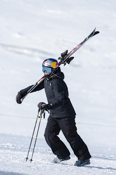 Eileen Gu training in Saas Fee, Switzerland 