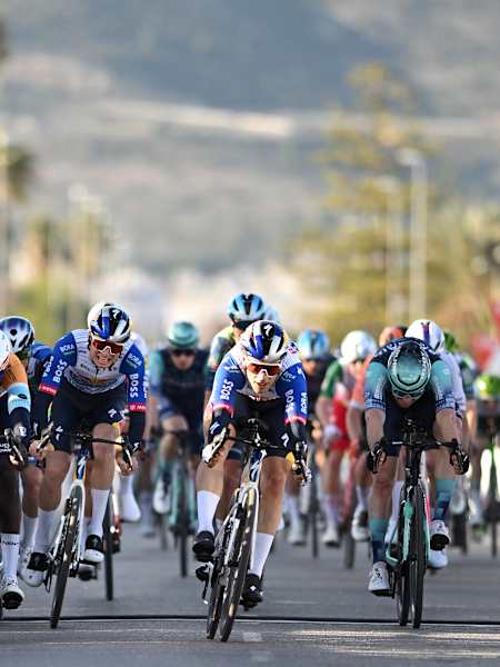 Arne Marit narrowly beaten in the sprint of stage 1 of Volta Valencia