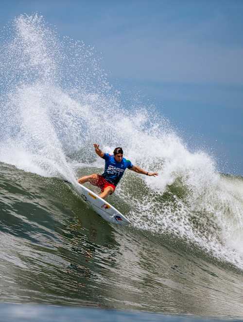 Leonardo Fioravanti, of Italy, surfs a powerful wave at the 2026 Surf City El Salvador Pro on June 13, 2026 on the the World Surf League Tour