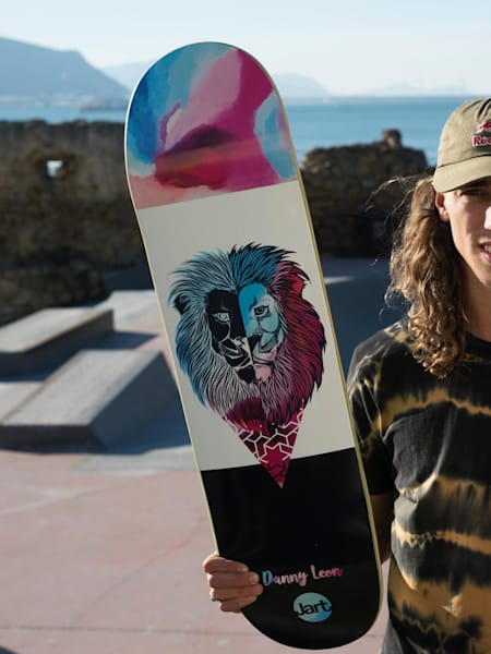 Danny León, nuevo Pro de Jart Skateboards