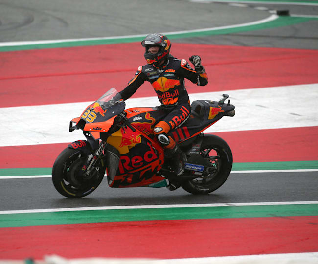 KTM jubelt: Brad Binder siegt beim Regen-Roulette am Red ...