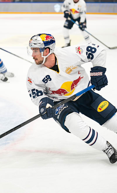 Ryan McKiernan of EHC Red Bull München during the game between EV Zug and Red Bull Munich on August 19, 2023 in Zug, Switzerland.