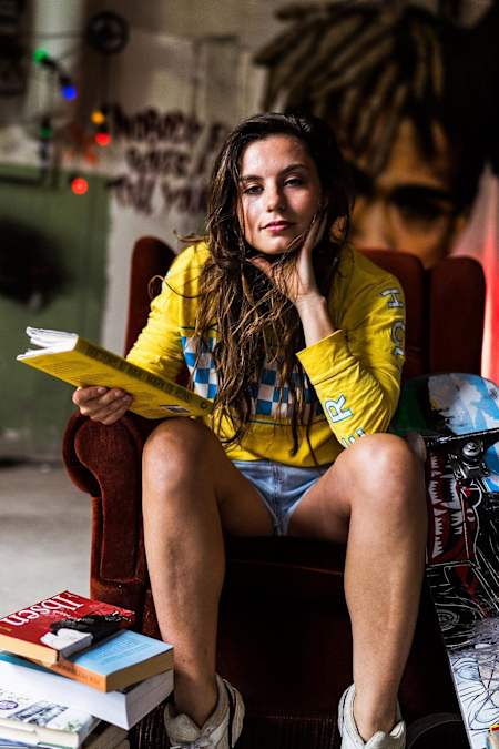 Vi ble med RebMoe for å se på studioet til kunstnerne i "Duer"