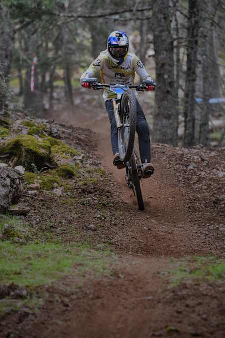 Helmos Enduro
