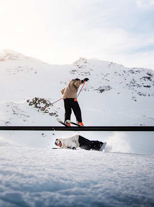 Jules Charraud ride à Serre Chevallier lors du tournage de Winter Holidays.