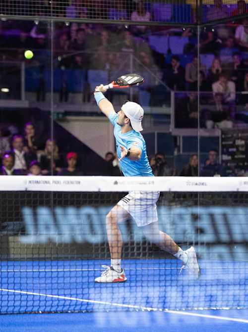 Joachim Azouze competes at Premier Padel.