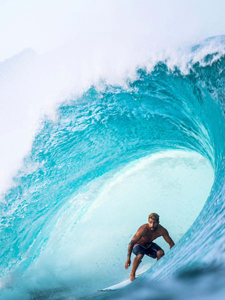 Italo Ferreira surfs at Pipeline in Haleiwa, USA on November 25, 2018. 