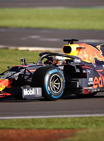Formula 1 Aston Martin Red Bull Racing Presenta Rb16