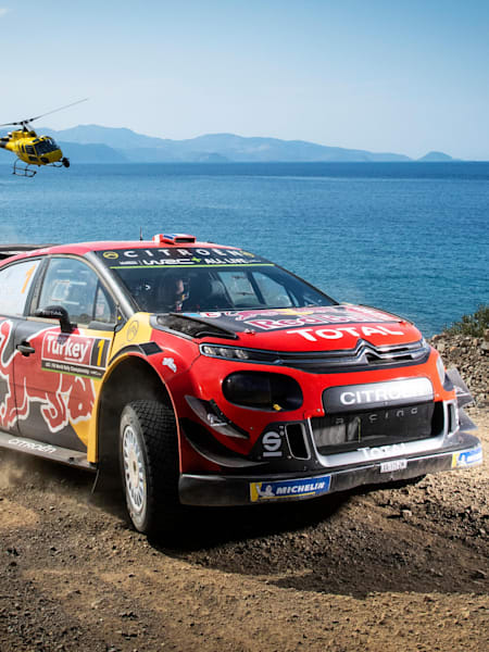 Le sextuple champion du monde Sébastien Ogier pilote sa voiture sur le parcours du Rallye de Turquie, étape du championnat WRC.