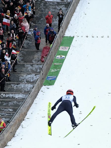 Rekordowy skok na nartach Willingen - Timi Zajc 2023