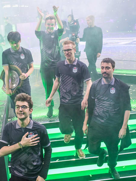 『Dota 2』：OGはTI9で優勝できるのか？| eスポーツ | レッドブル
