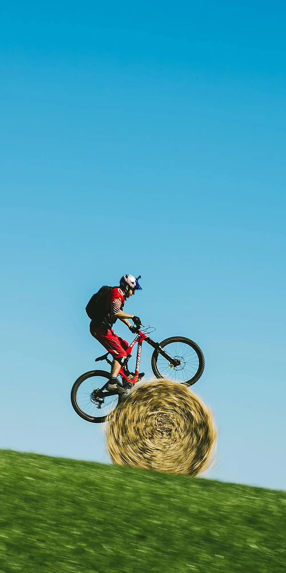 Danny MacAskill Trial Videos photos news. Velo
