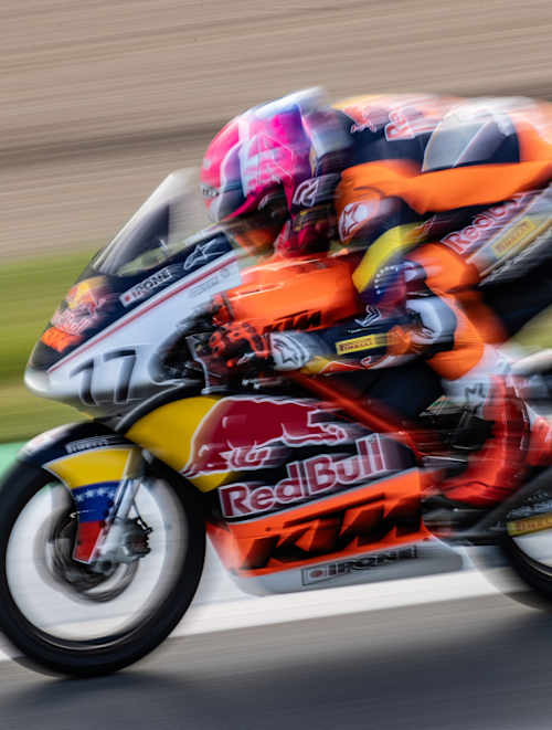 Kerman Tinez racing the Jerez practice 2026