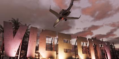 Ein Flugzeug überfliegt das Vice-City-Schild in GTA VI.