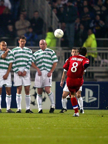 Juninho Pernambucano cobra falta